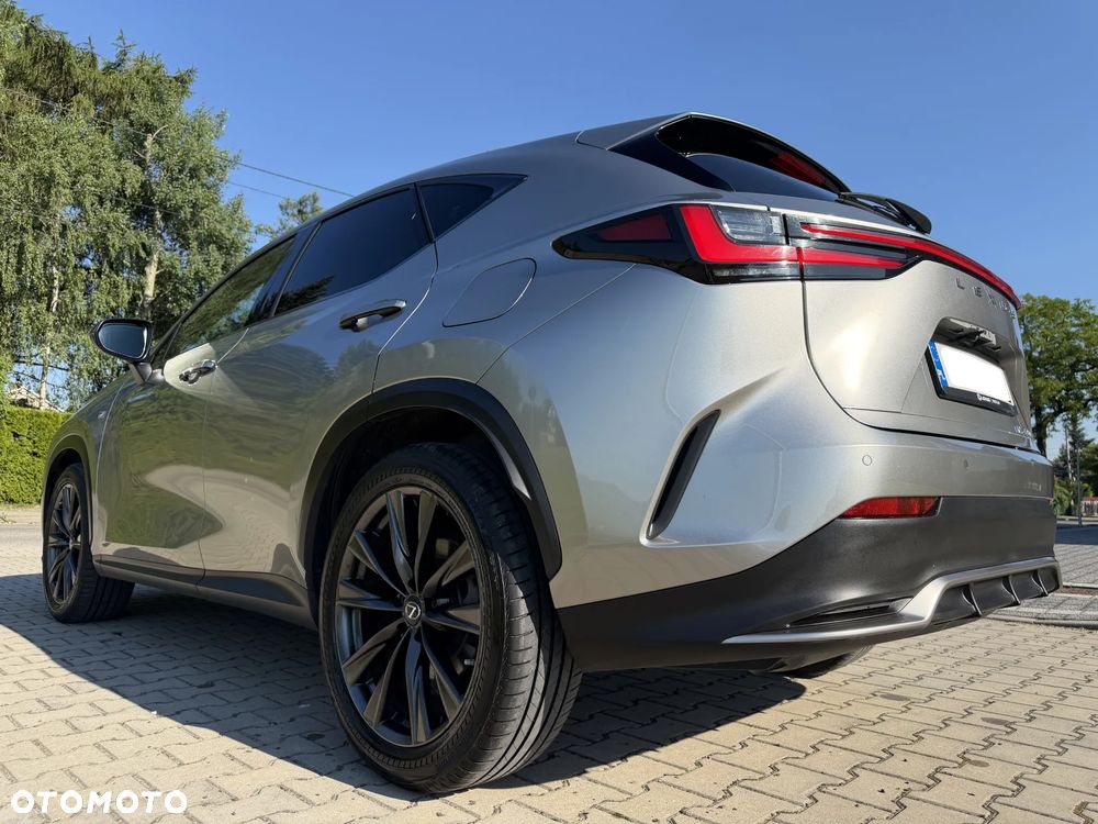 Lexus NX 450h+ F Sport AWD - 6