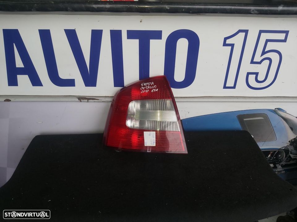 Farolim Esquerdo Skoda Octavia 2010 - 1