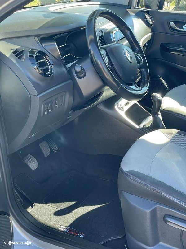 Renault Captur 1.5 dCi Exclusive - 23