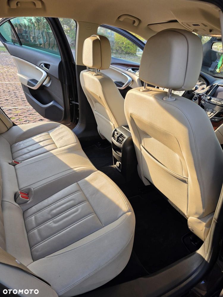 Opel Insignia - 8