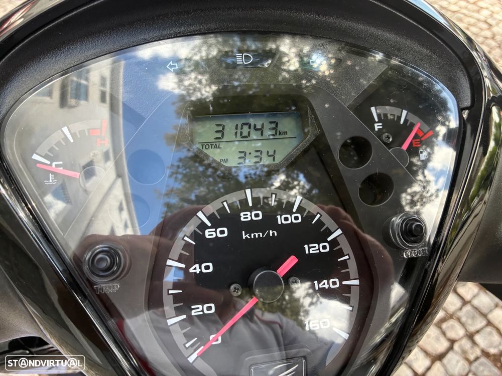 Honda SH 125 I - 13