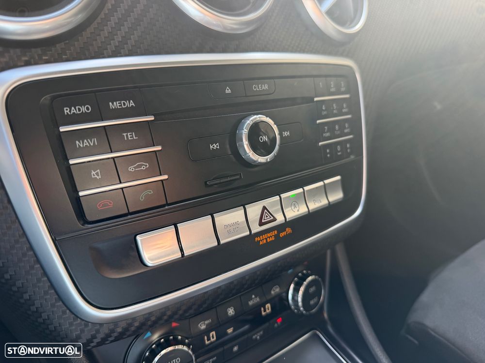 Mercedes-Benz A 180 d 7G-DCT AMG Line - 22