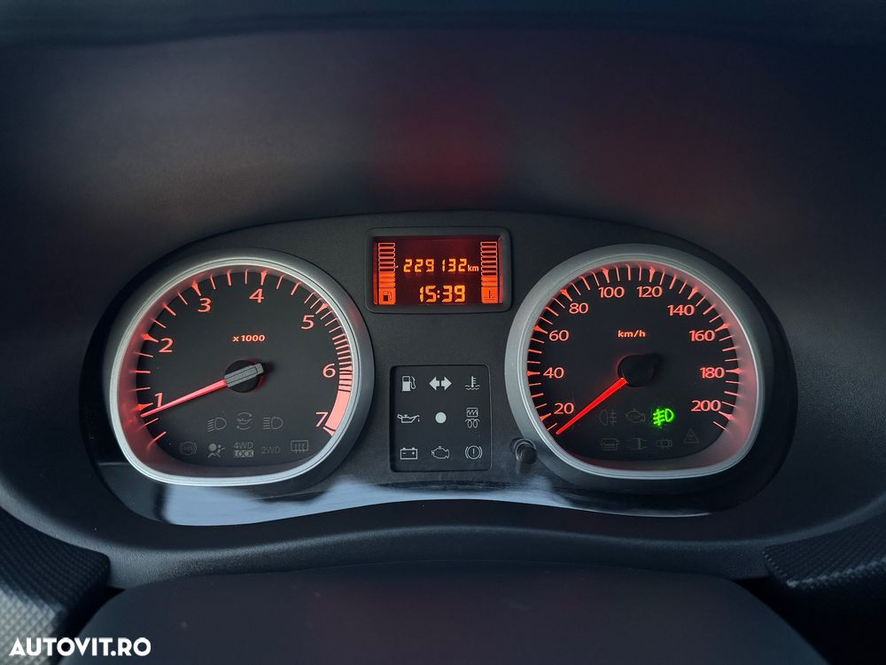 Dacia Duster dCi 110 FAP 4x2 Prestige - 11