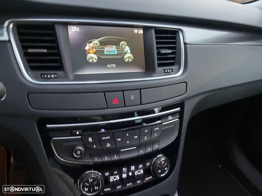 Peugeot 508 RXH 2.0 HDi Hybrid4 Limited Edition 2-Tronic - 34