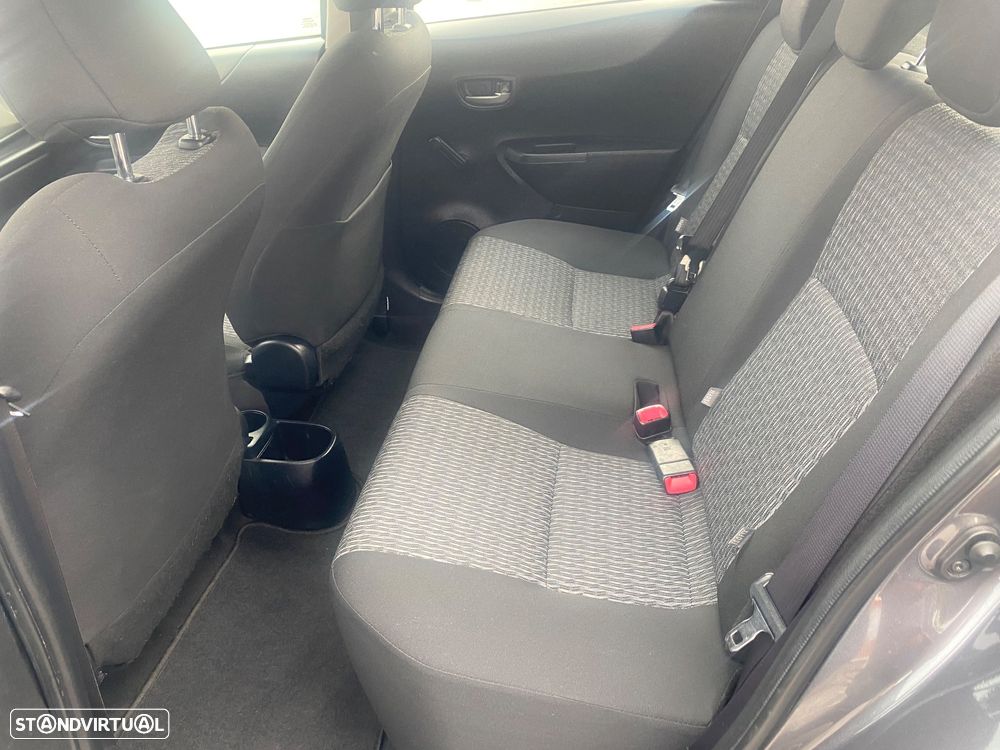 Toyota Yaris 1.4 D-4D Comfort+Navi 99g - 9