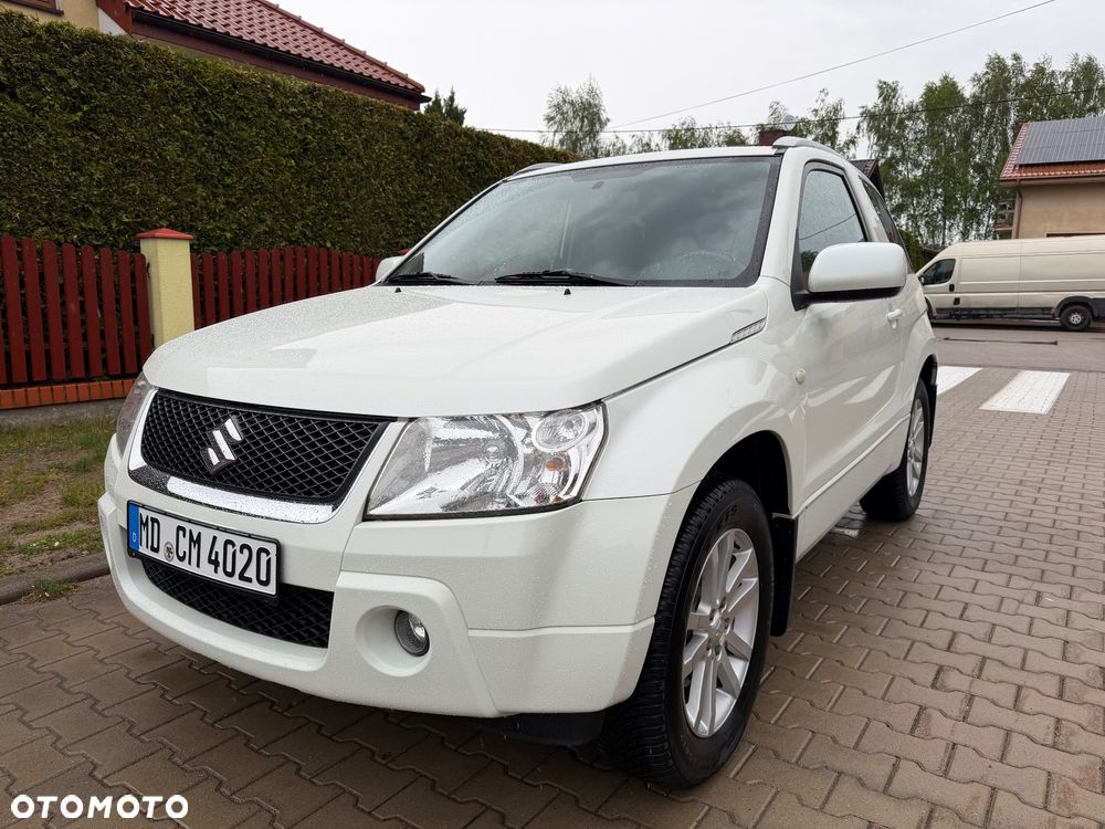 Suzuki Grand Vitara 1.6 Black&White - 11