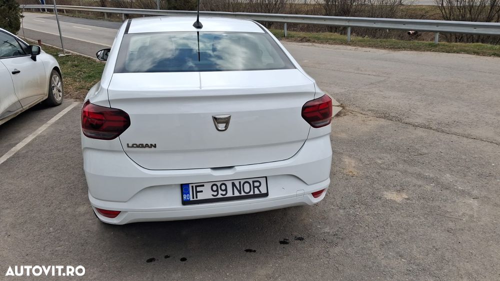 Dacia Logan TCe 90 Essential - 2