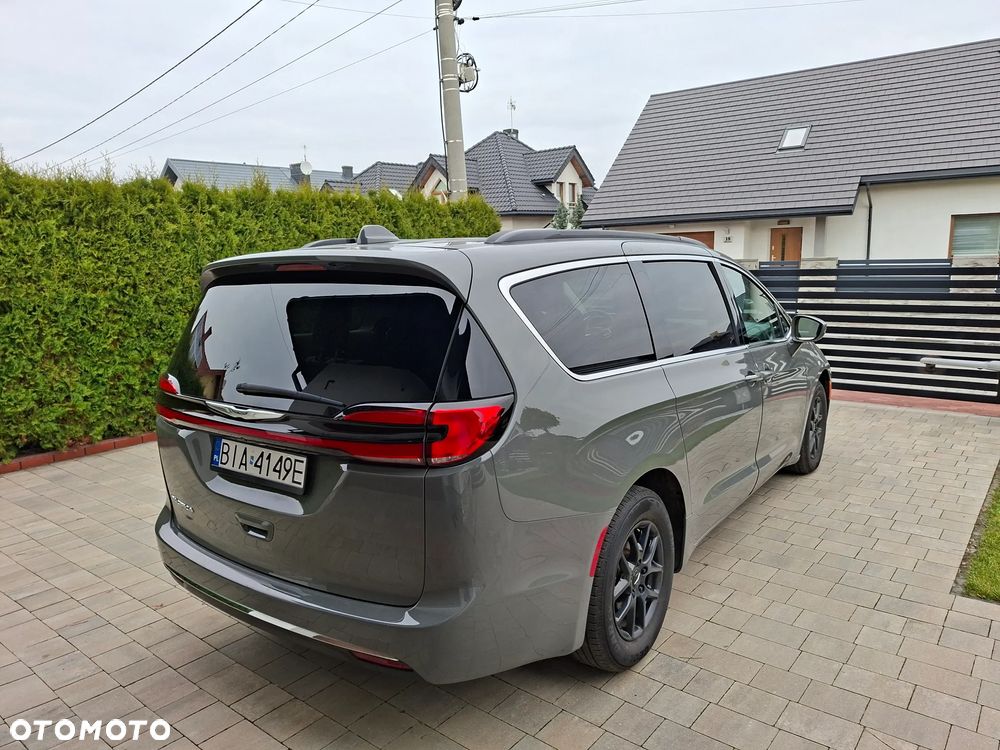 Chrysler Pacifica - 6