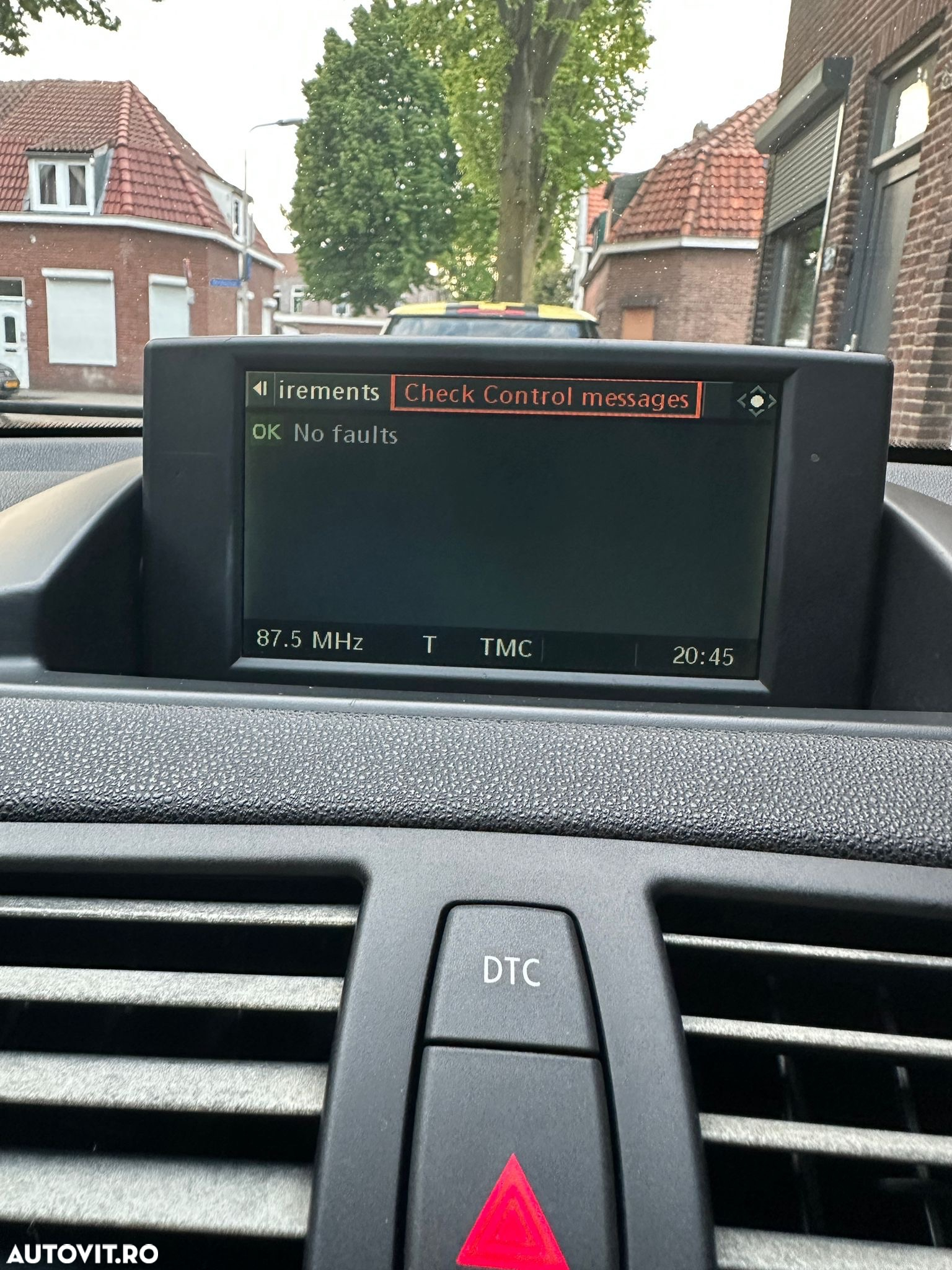 BMW Seria 1 120i Aut. - 8