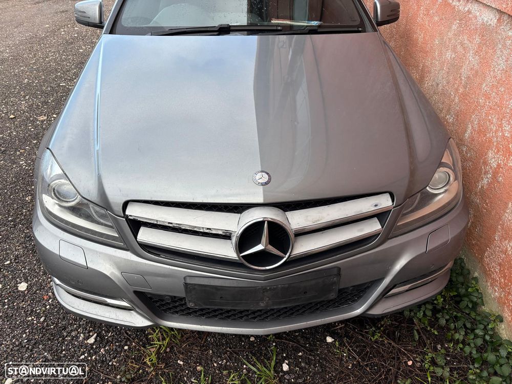 Frente Completa Mercedes W204 de 2013