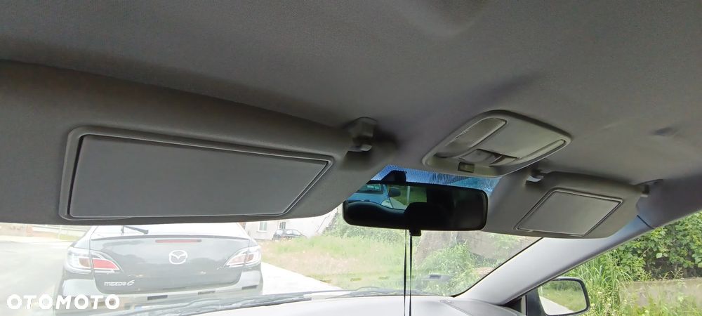 Volvo V40 1.8 - 37