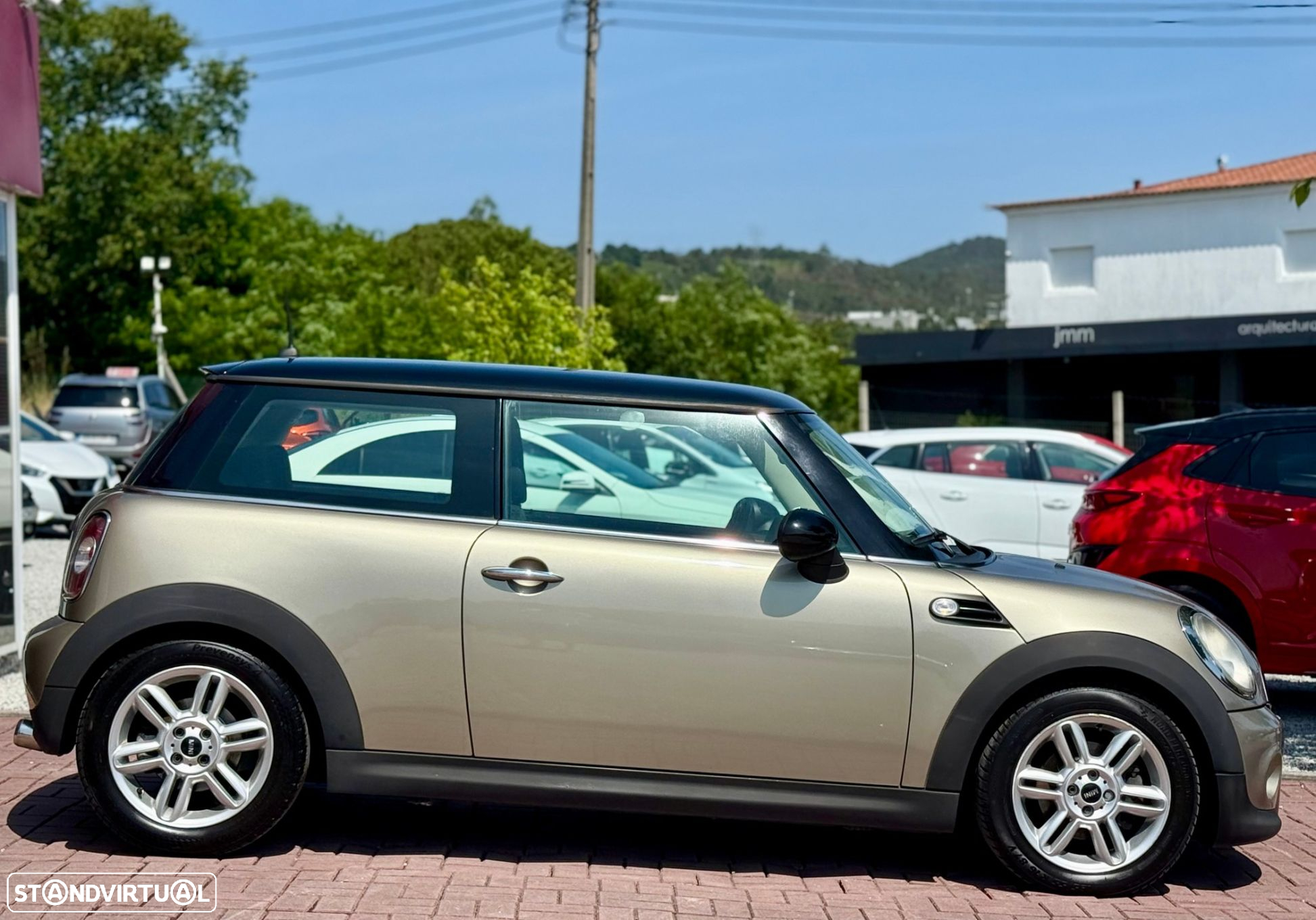 MINI 3 Portas One D - 8