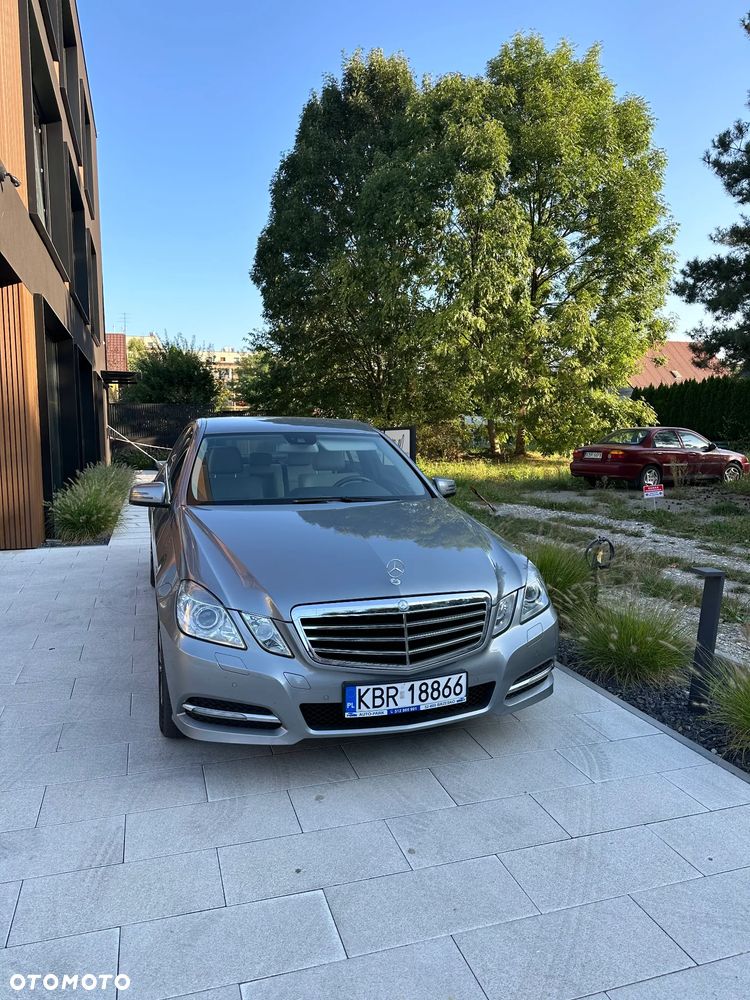 Mercedes-Benz Klasa E 350 4-Matic BlueEff Avantgarde - 2