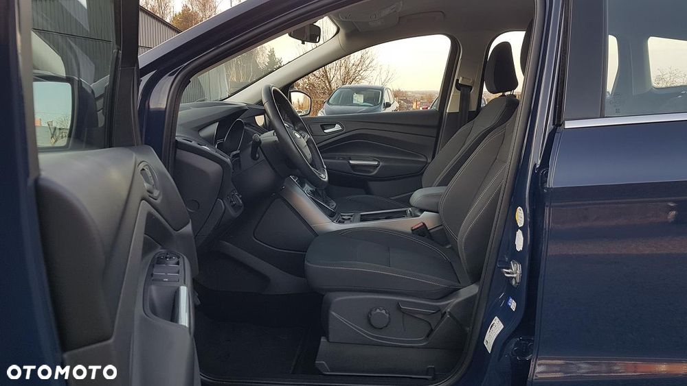 Ford Kuga 1.5 EcoBoost 2x4 Cool & Connect - 23