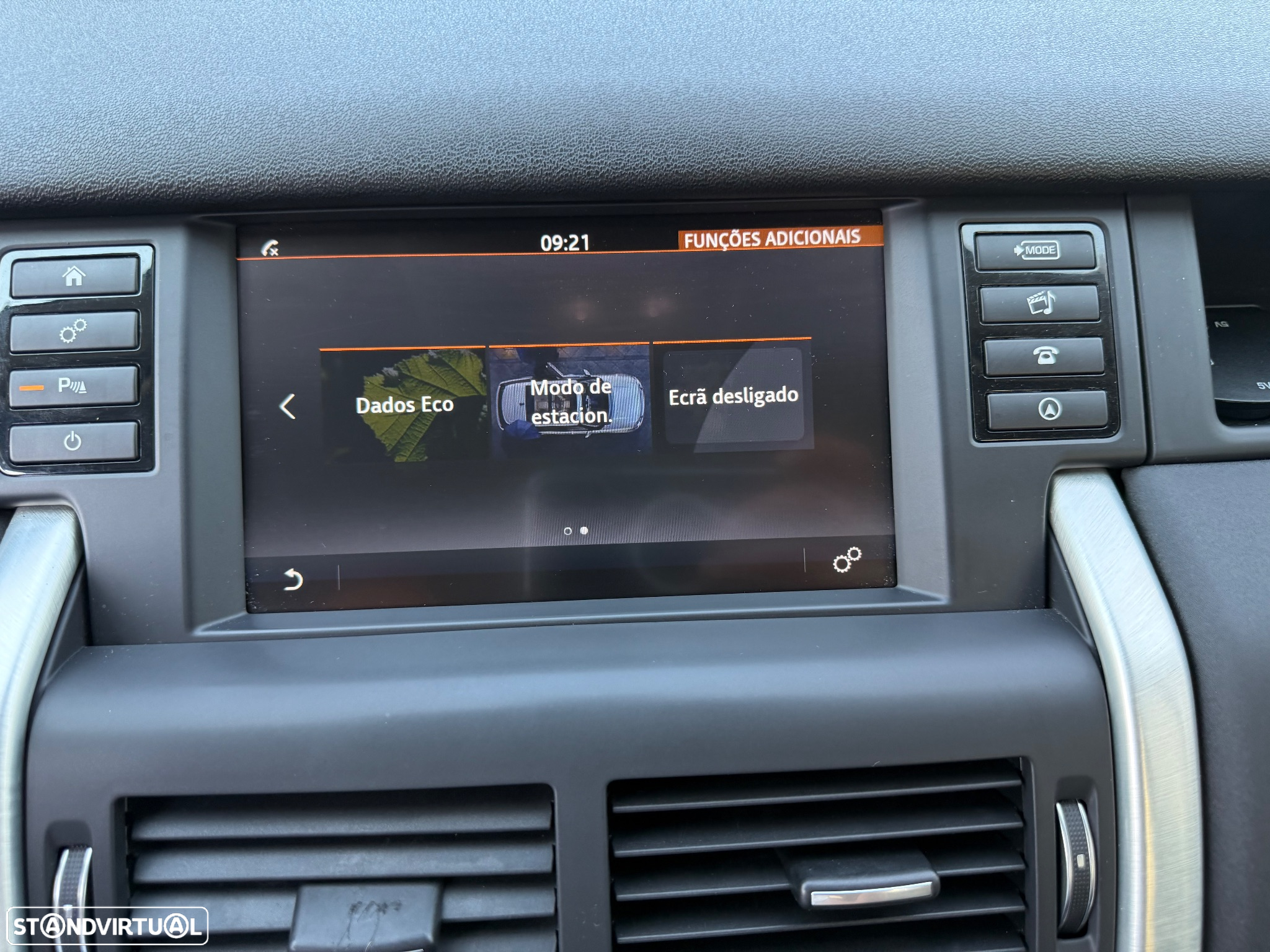 Land Rover Discovery Sport 2.0 eD4 HSE Luxury - 39
