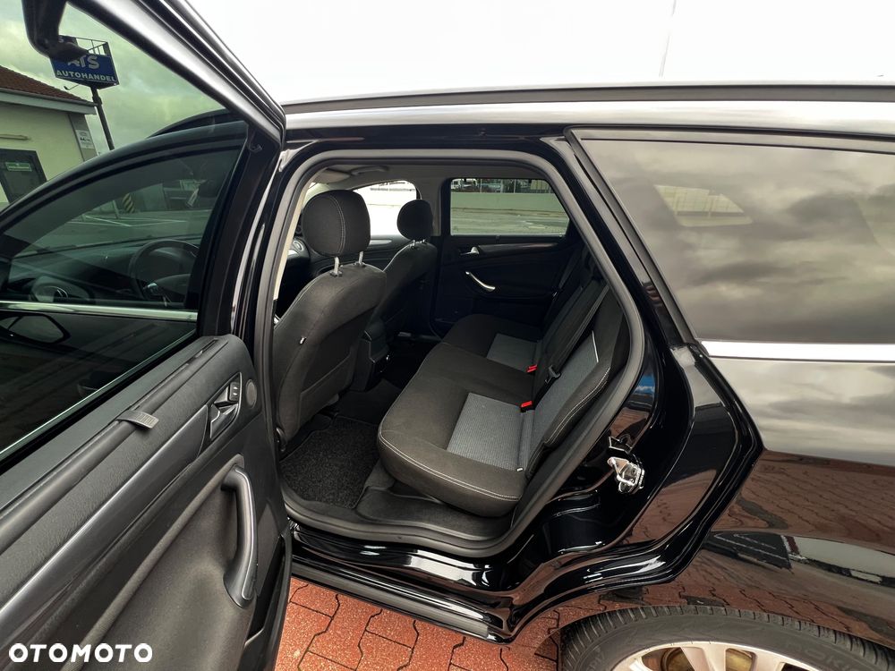 Ford Mondeo 2.0 TDCi Titanium - 22