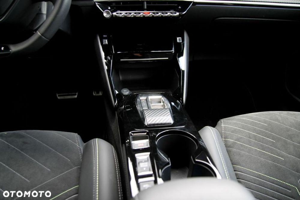 Peugeot 2008 - 23