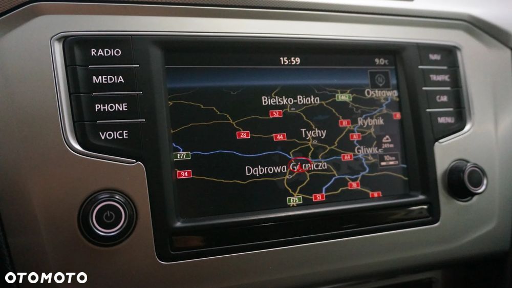 Volkswagen Passat 2.0 TDI BMT Comfortline - 27