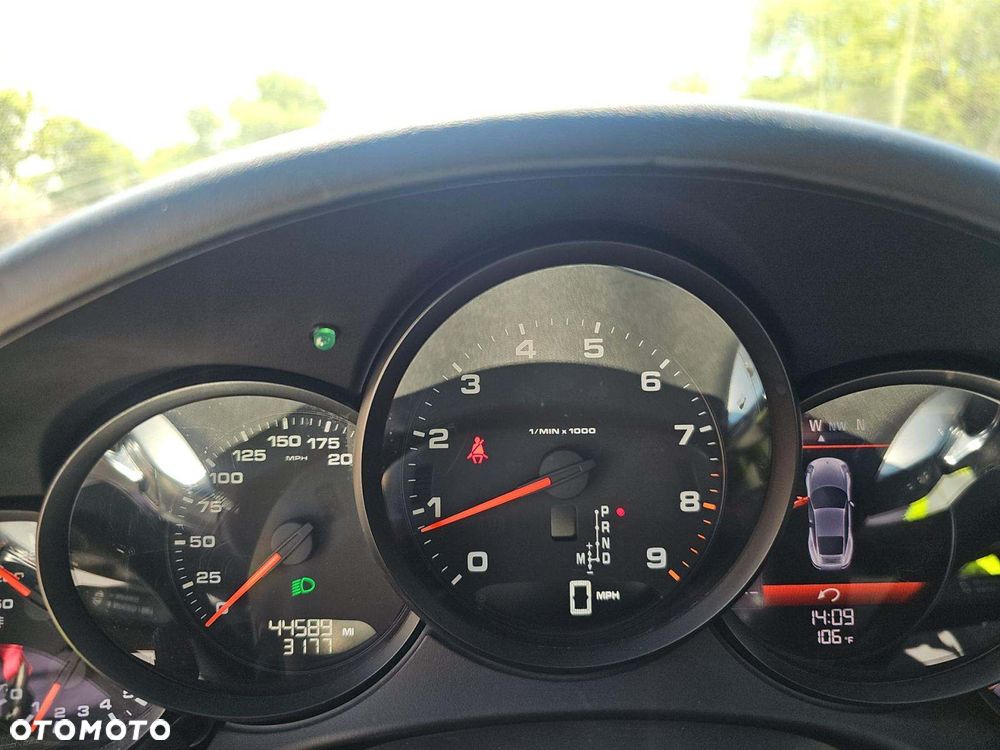 Porsche 911 Carrera 4S PDK - 6