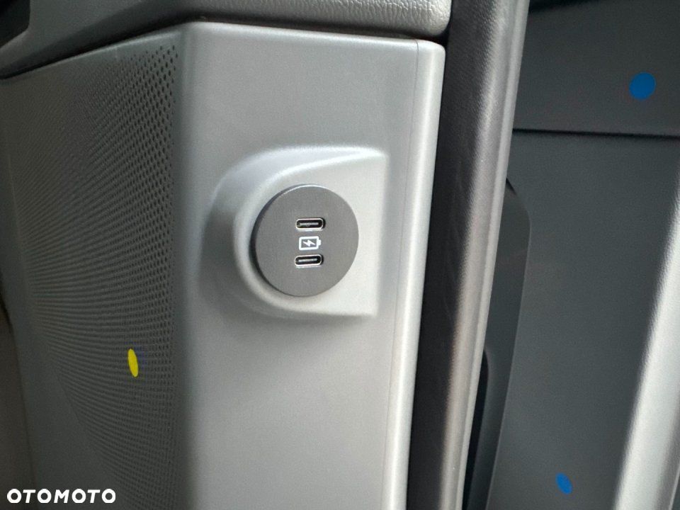 Ford Tourneo Custom - 20