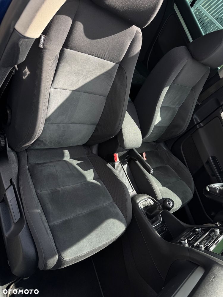 Volkswagen Golf - 20