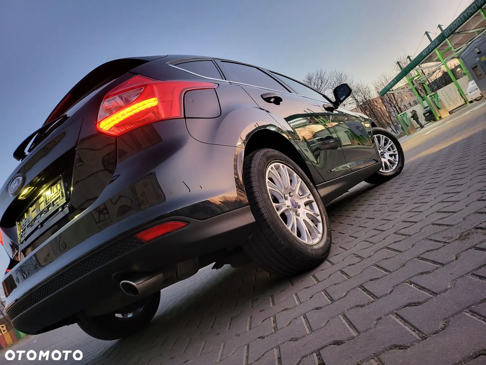 Ford Focus - 30