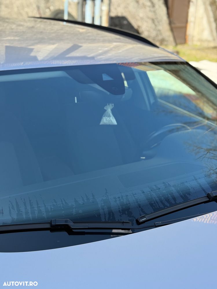 Volkswagen Passat 1.6 TDI (BlueMotion Technology) DSG Comfortline - 4
