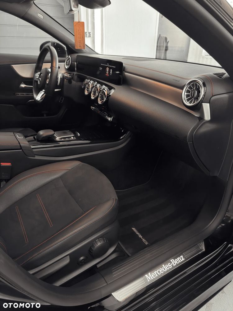 Mercedes-Benz CLA 200 4-Matic AMG Line 8G-DCT - 5