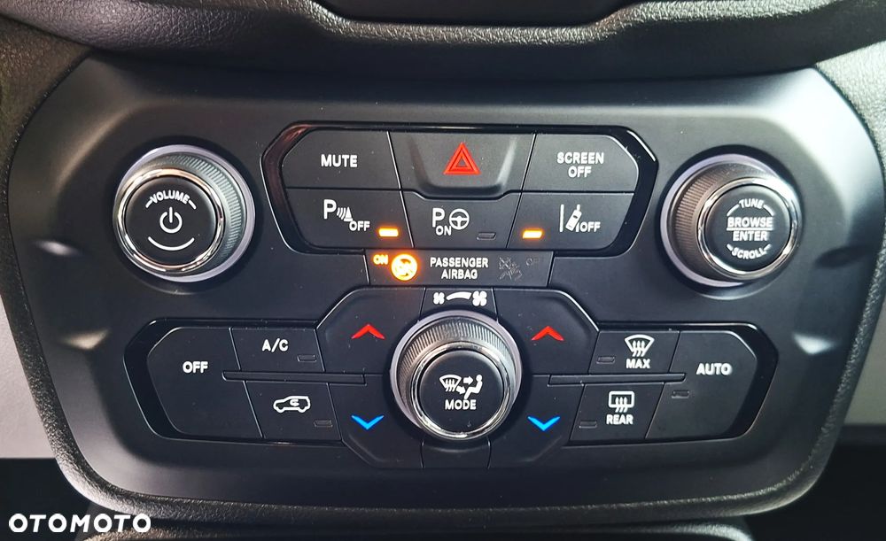 Jeep Renegade 1.3 T-GDI Automatik 80th Anniversary - 29