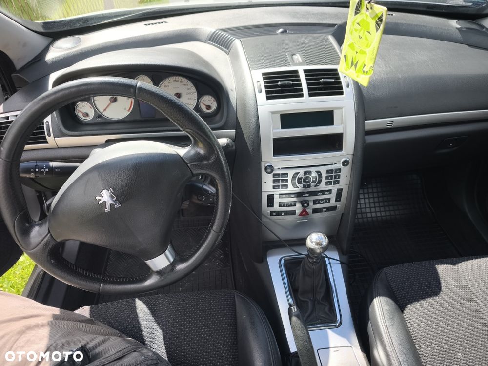 Peugeot 407 - 4