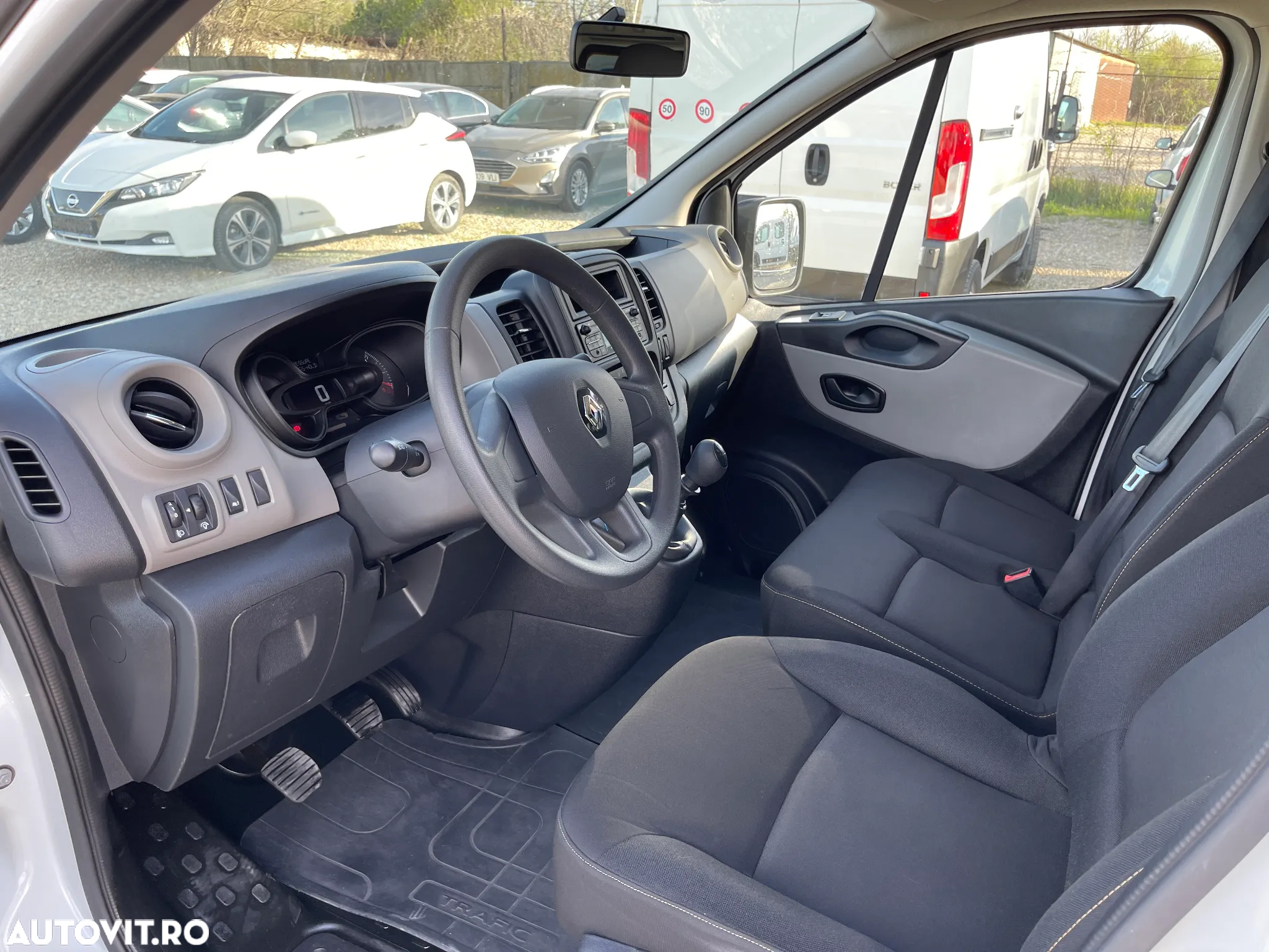 Renault Trafic Combi L2H1 1.6 dCi TT 125 7+1 Expression - 6