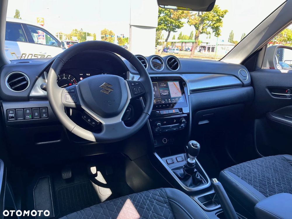 Suzuki Vitara 1.4 Boosterjet mHEV Elegance 2WD - 27