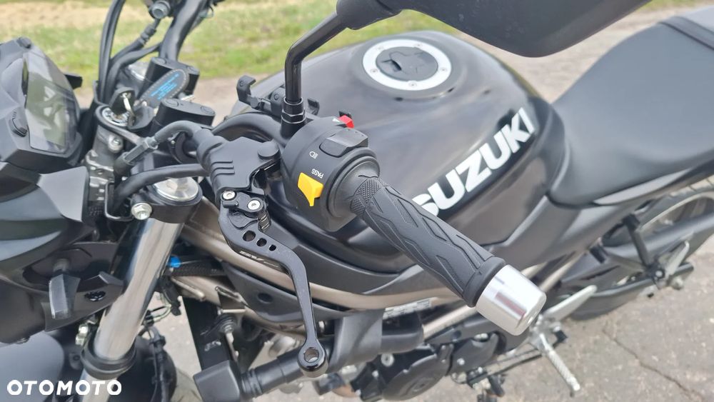 Suzuki SV - 30