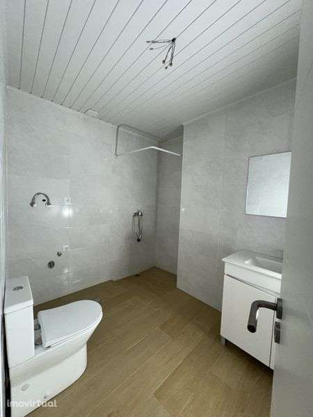 Moradia T3 nova com Excelente Localização - Grande imagem: 2/5