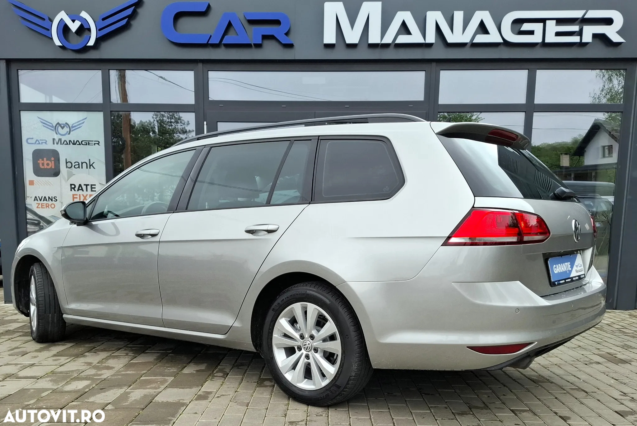 Volkswagen Golf 1.6 BlueTDI Comfortline - 3