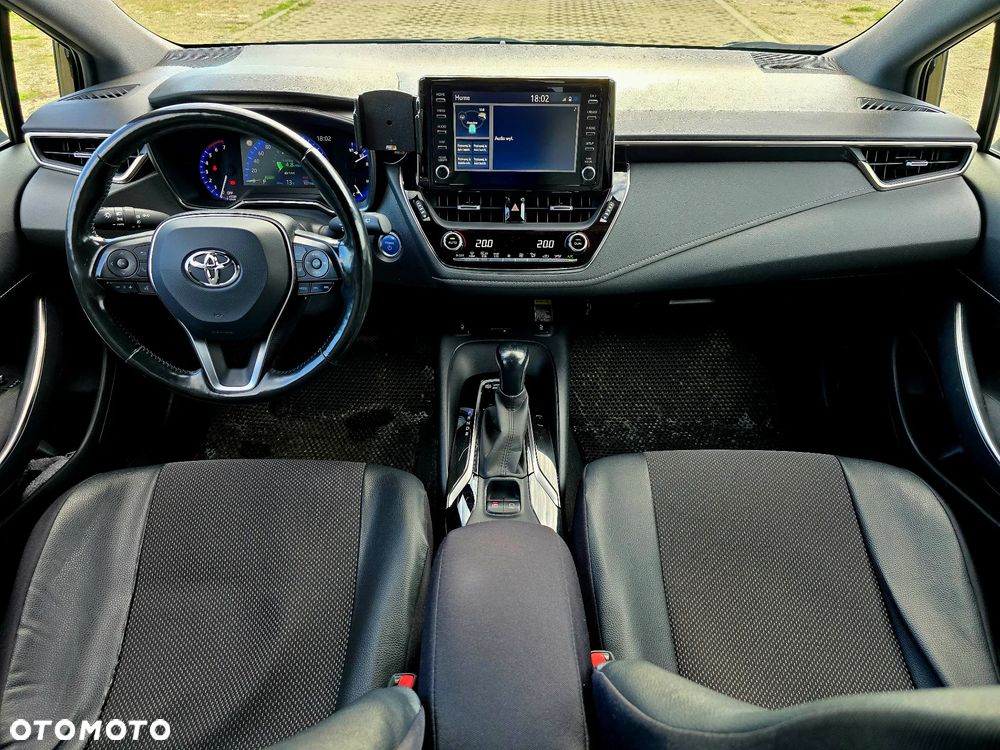 Toyota Corolla 1.8 Hybrid Executive - 12