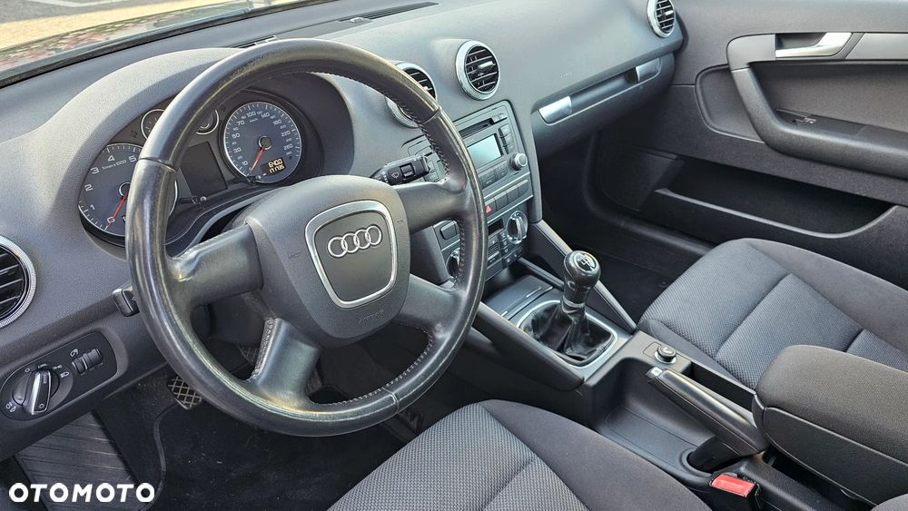 Audi A3 Sportback 1.6 S line Sportpaket plus - 8