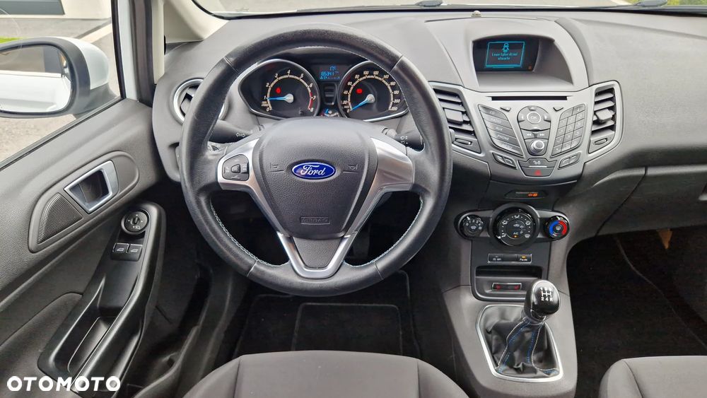 Ford Fiesta 1.0 EcoBoost Titanium - 9