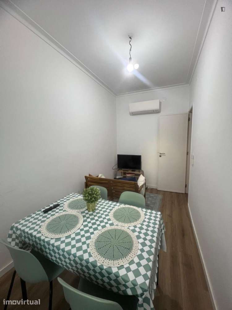 Quarto - localizado em Sete Rios Lisbon - Grande imagem: 4/4