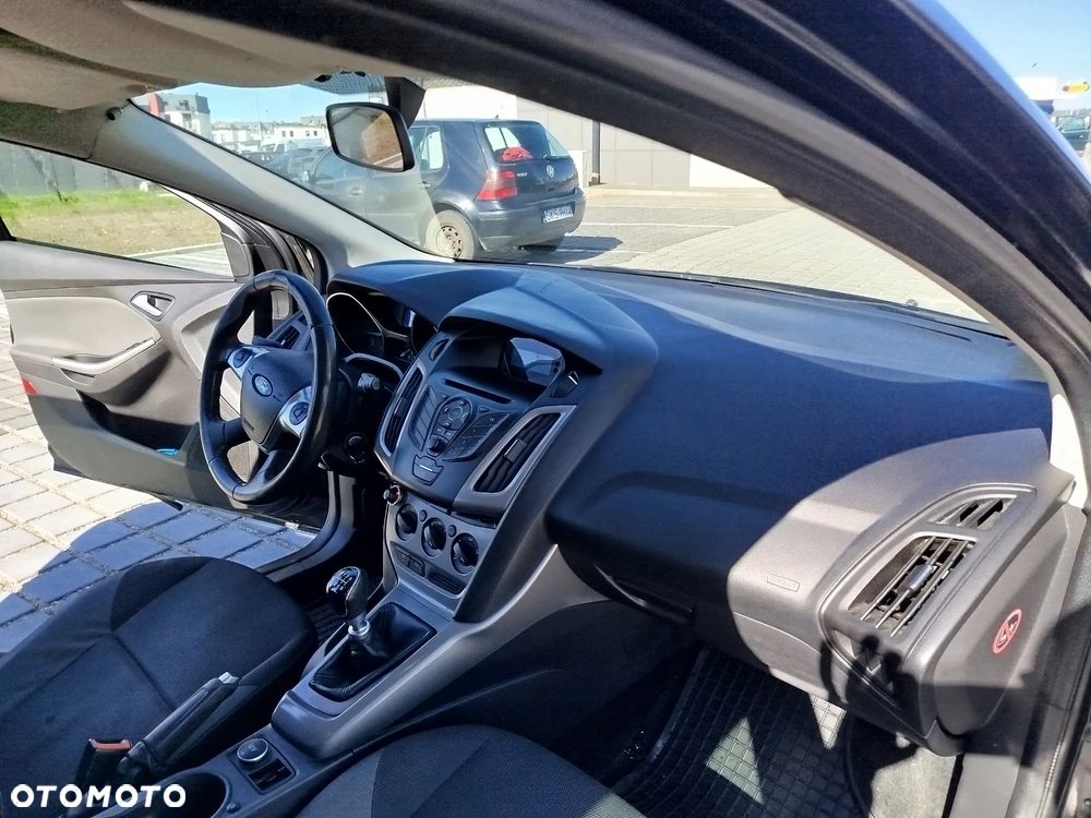 Ford Focus 1.6 TDCi Ambiente Start - 11