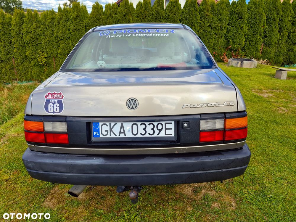 Volkswagen Passat 1.8 CL - 5