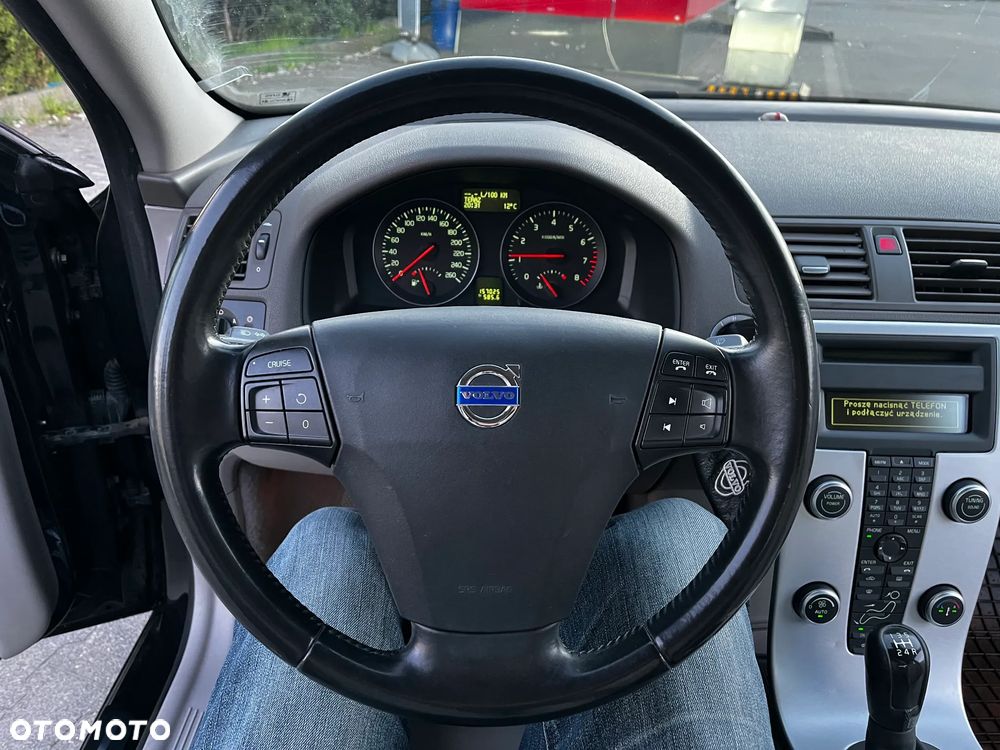 Volvo S40 2.0 - 17