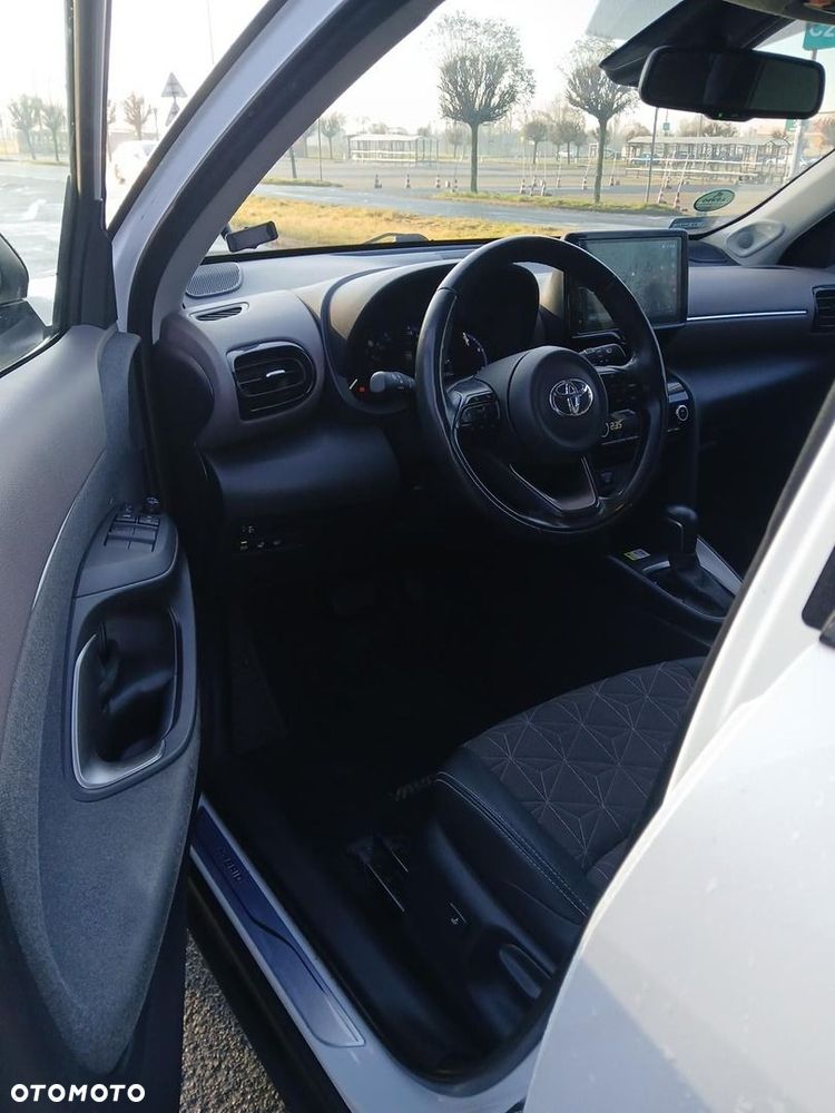 Toyota Yaris Cross - 17