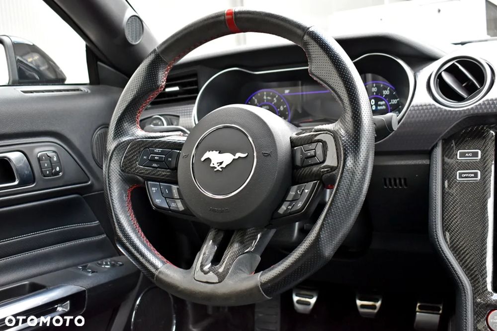 Ford Mustang 5.0 V8 GT - 18