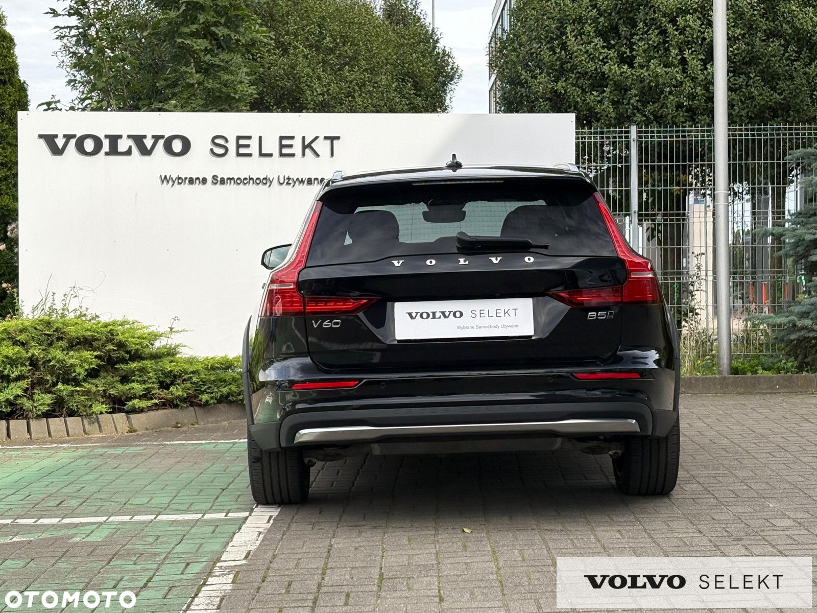 Volvo V60 Cross Country - 8