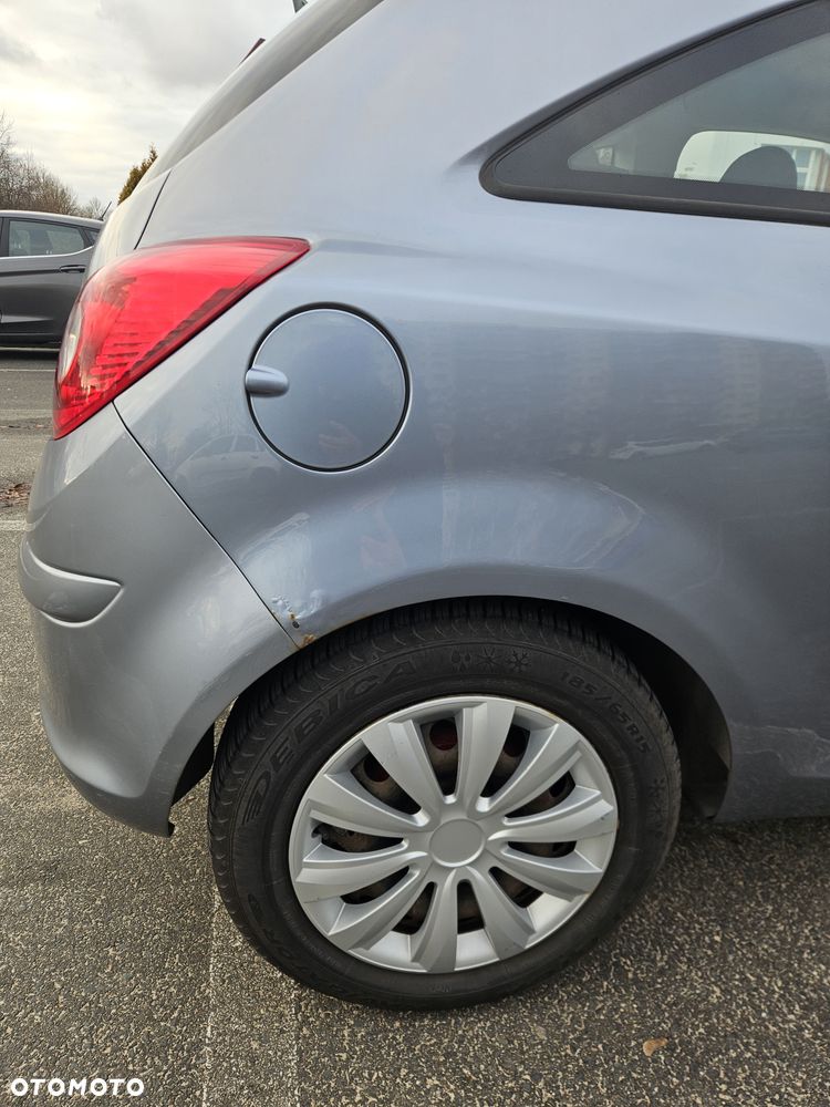 Opel Corsa 1.4 16V Enjoy - 12