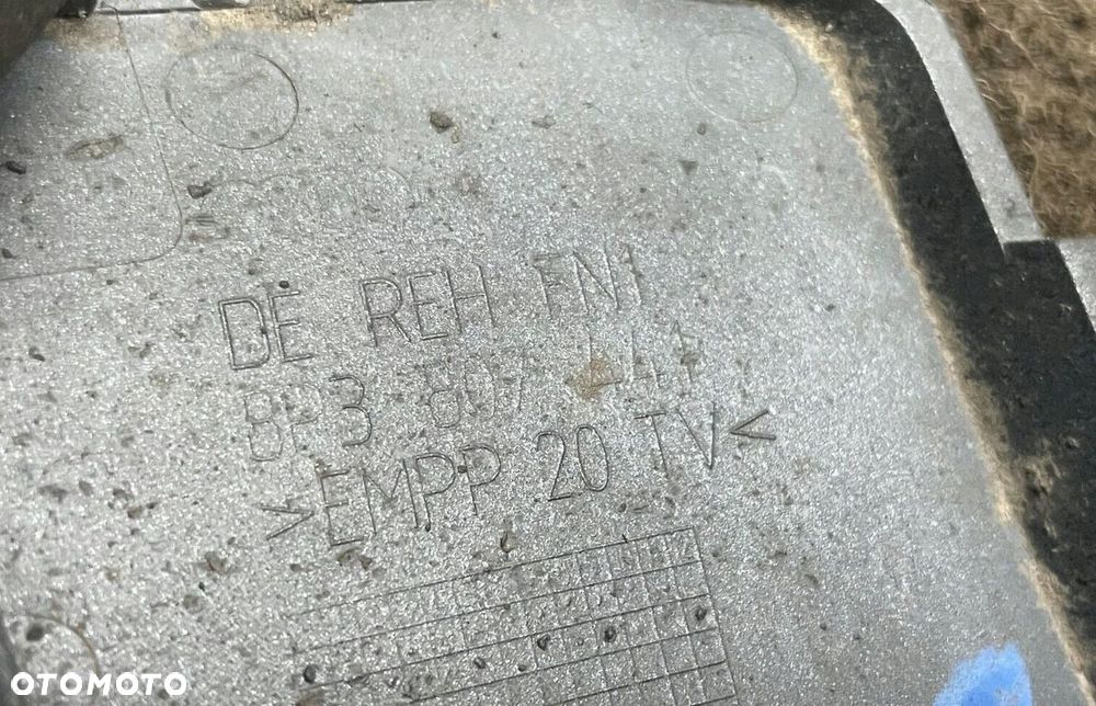 ZAŚLEPKA ZDERZAKA TYŁ HAK / HOL AUDI A3 P8 KOLORY 8P3807441 - 5