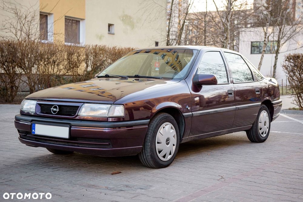 Opel Vectra 1.6 GL - 1