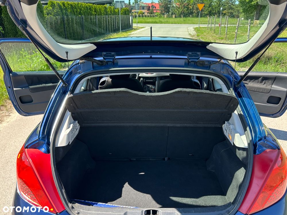 Peugeot 207 1.4 16V Trendy - 21
