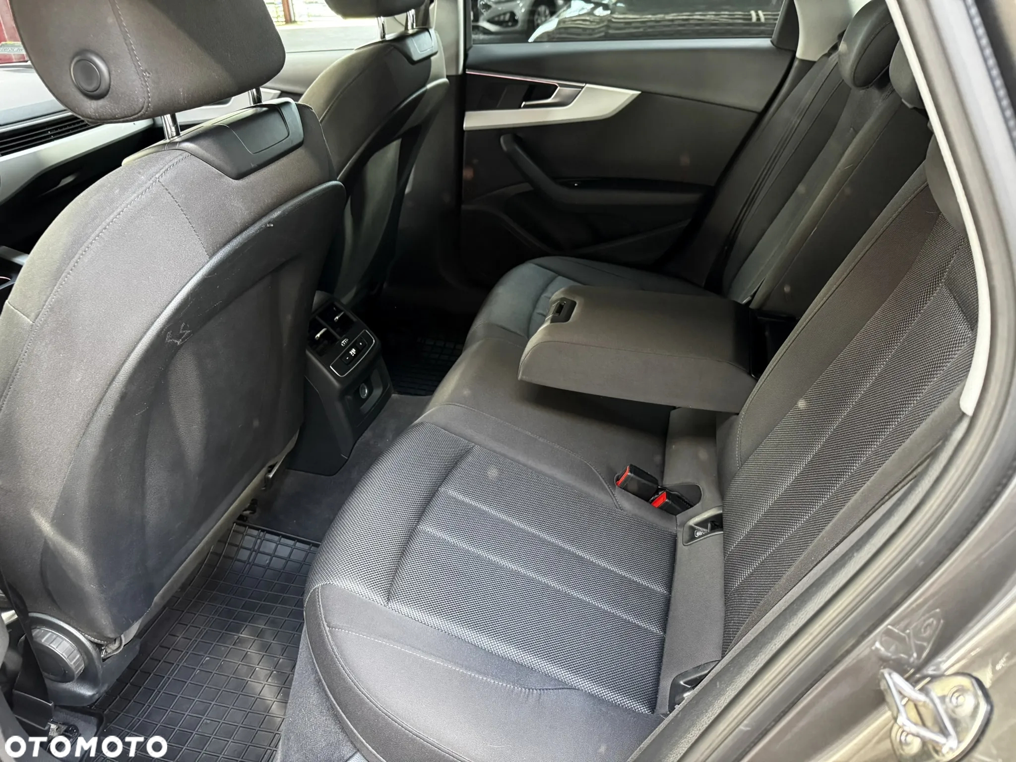 Audi A4 - 12
